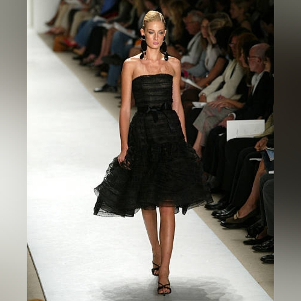 US M 8 $6,000 OSCAR DE LA RENTA STUNNING SILK BLACK BUBBLE HEM RUNWAY DRESS - Picture 8 of 13